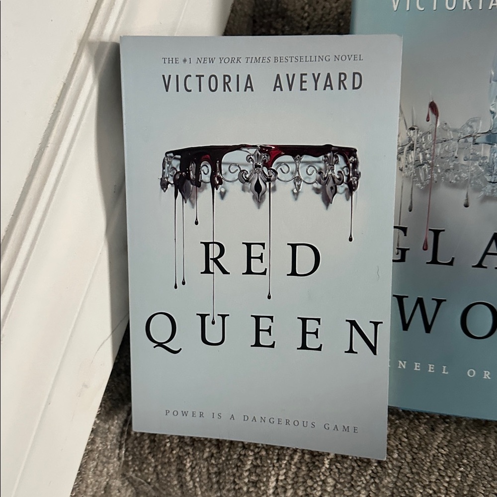 Victoria Aveyard, War Storm, Glass Sword, Realm Breaker, king cage & Red Queen. - Picture 6 of 11